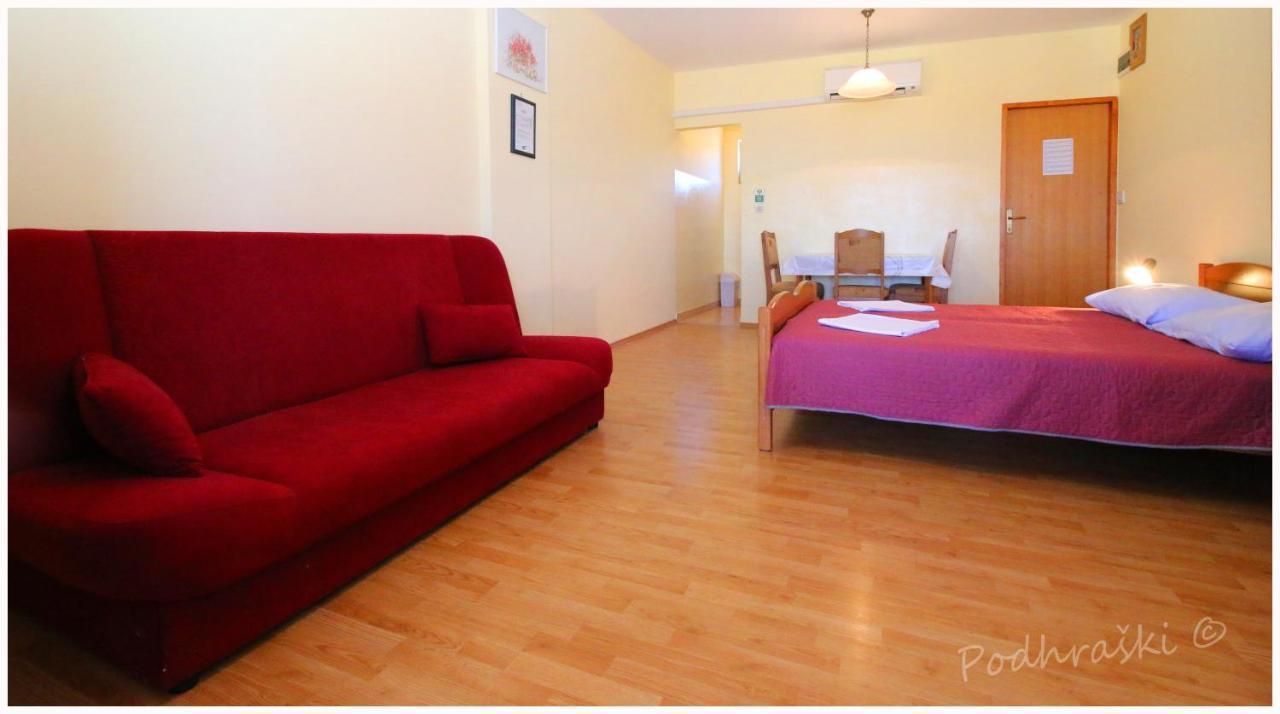 Primosten Apartments Exterior photo